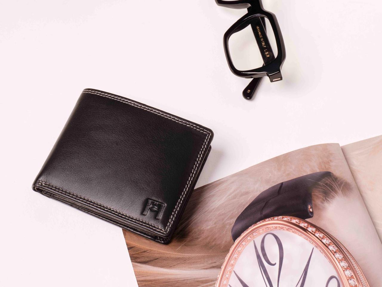 Small Leather Goods