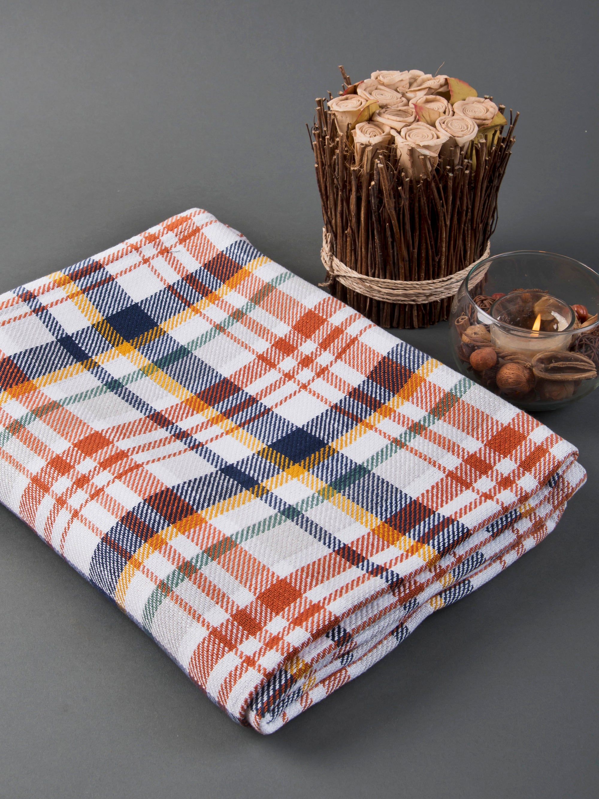 Table cover in high quality cotton check pattern
