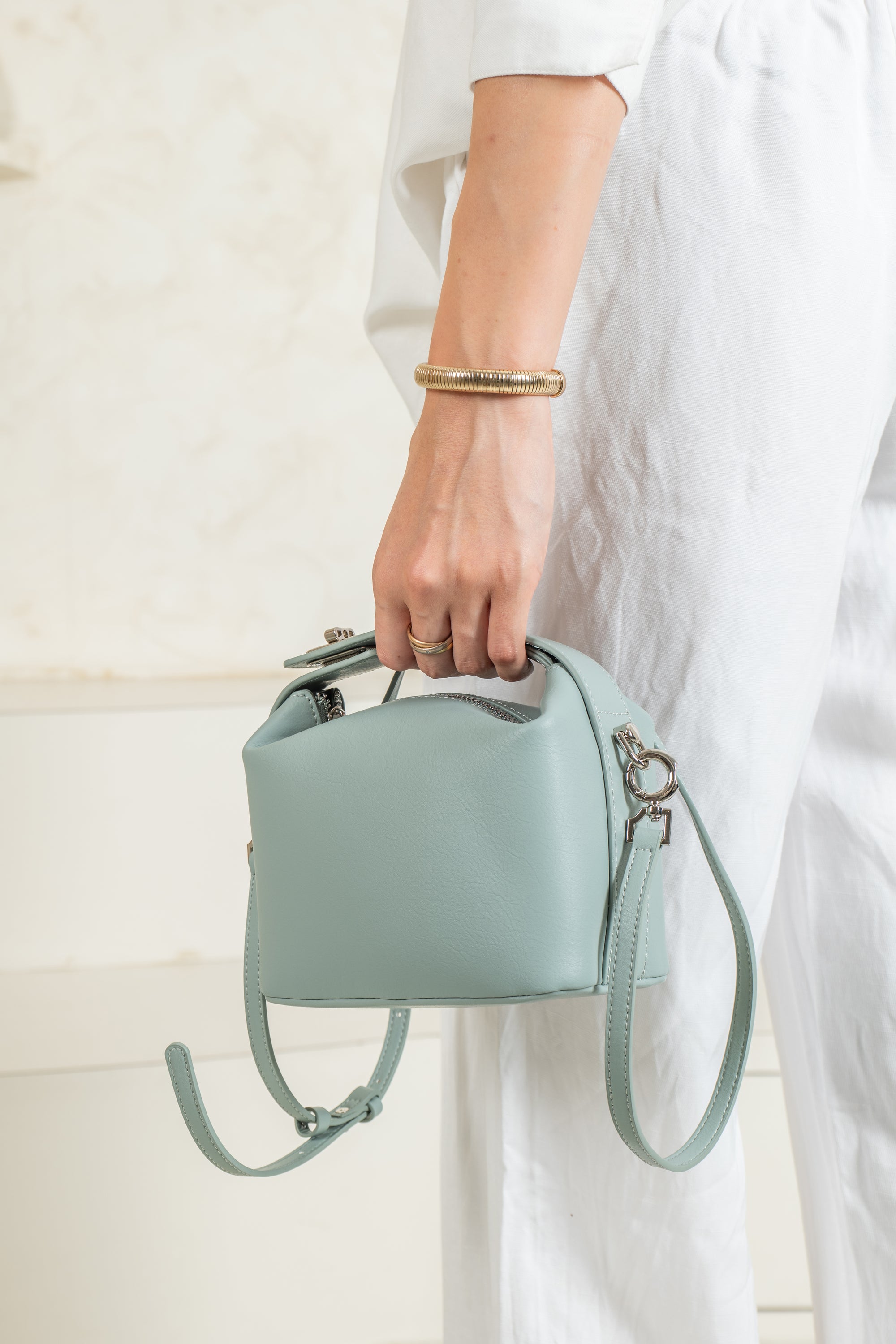 Liora - Ladies Leather Handbag | Illusion Blue