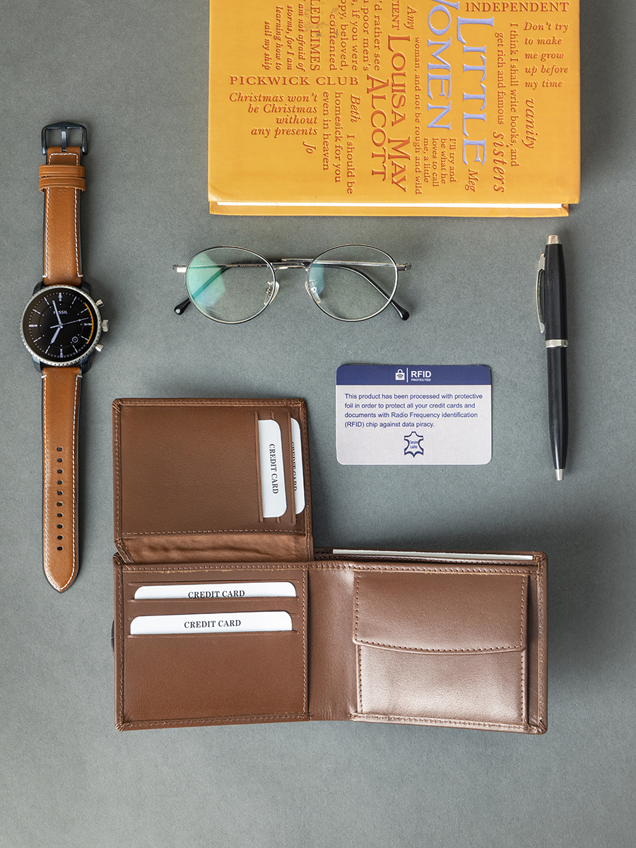 Mens Leather Wallet With RFID blocking - Tan