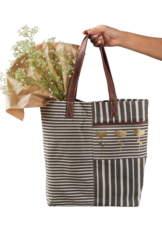 Retro Stripe Ladies Tote Bag with Zip Closure (NEW)