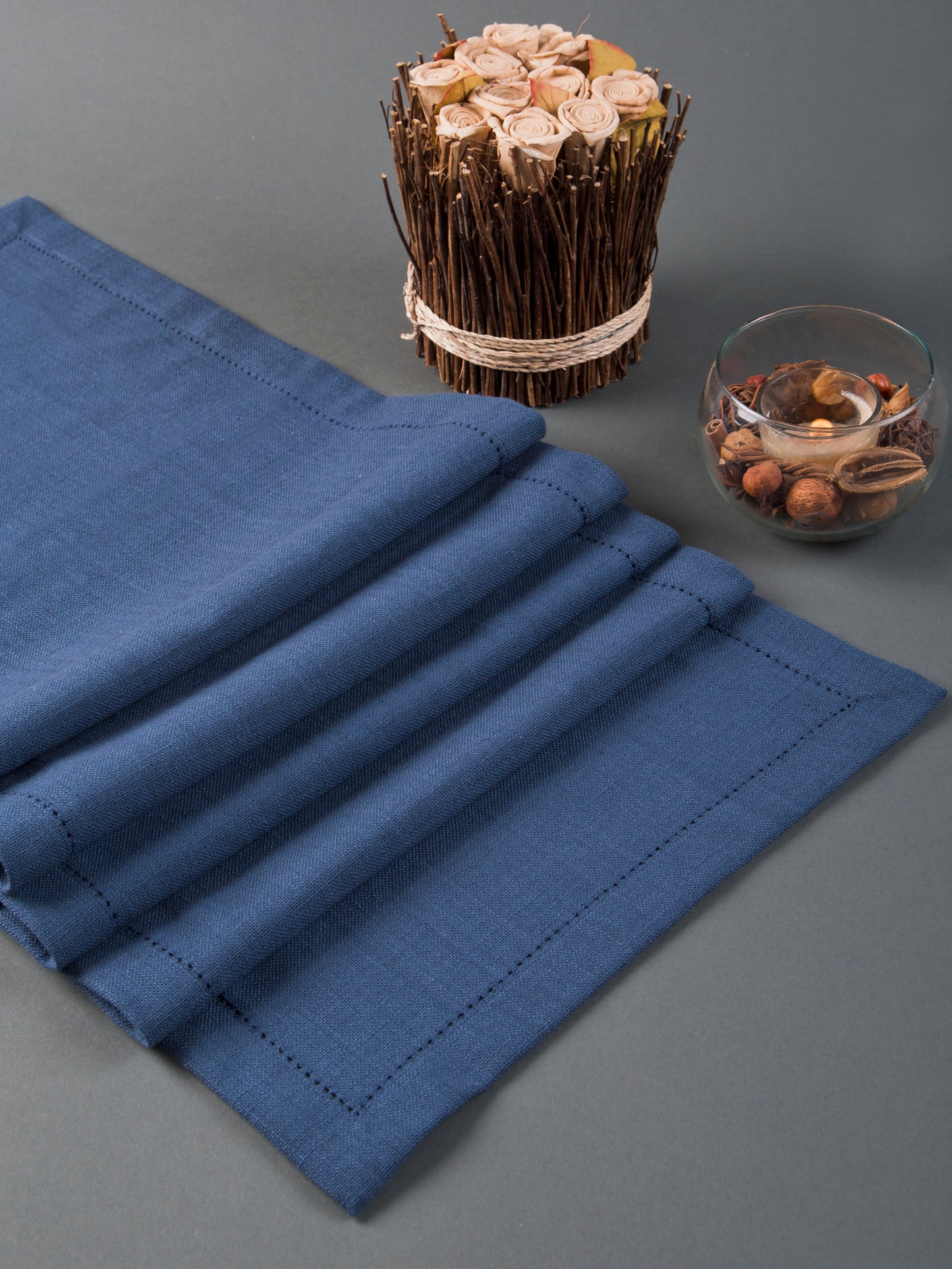 Table runner in high quality cotton