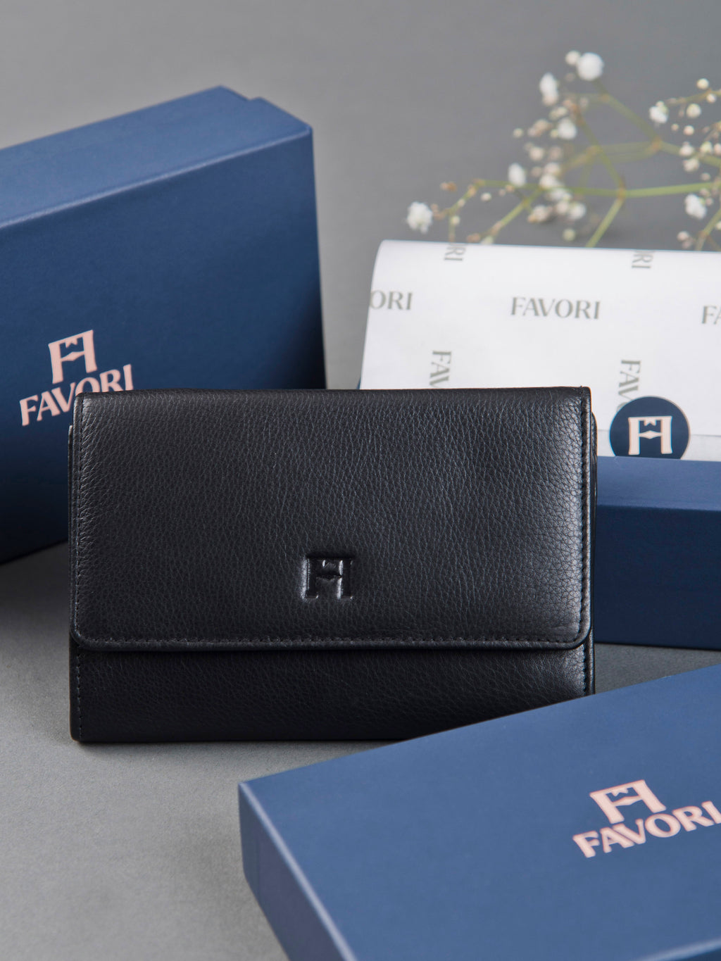 Ladies Classic Leather Wallet With RFID Blocking