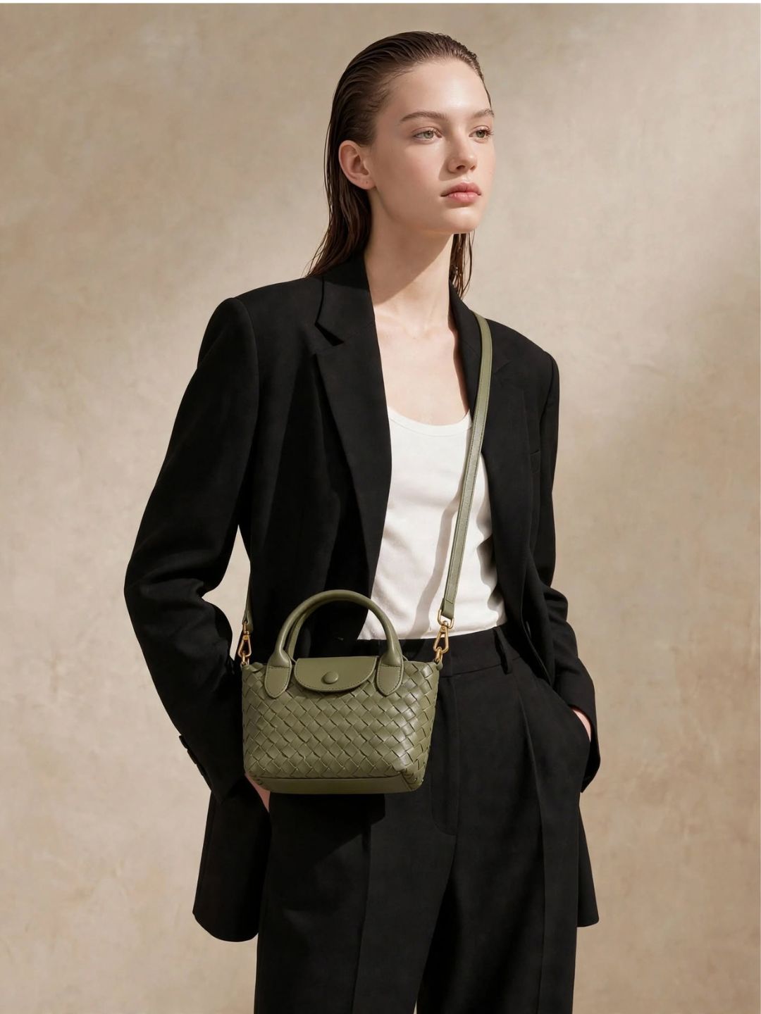 Aria - Ladies woven sling bag , Faux Leather | Olive