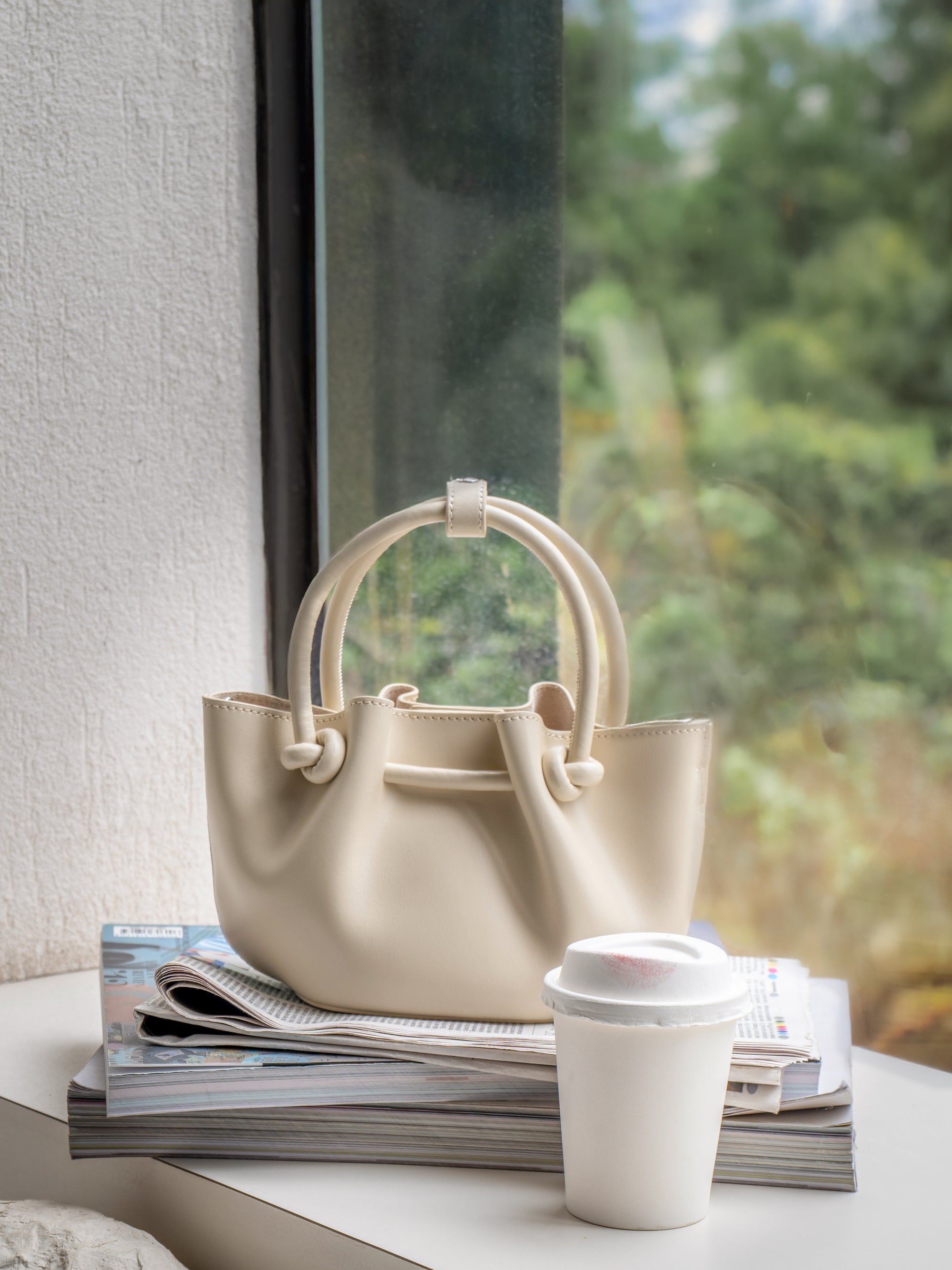 Corda - Ladies Leather Handbag With Knotted Handle I Ivory