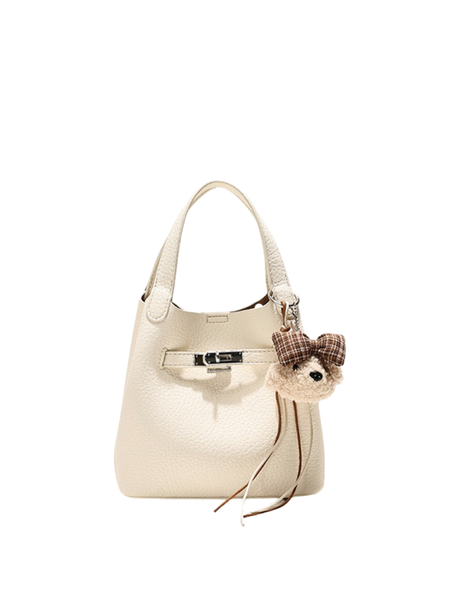 Noelle - Ladies Bucket Bag with Teddy Bear charm, faux leather | Ivory