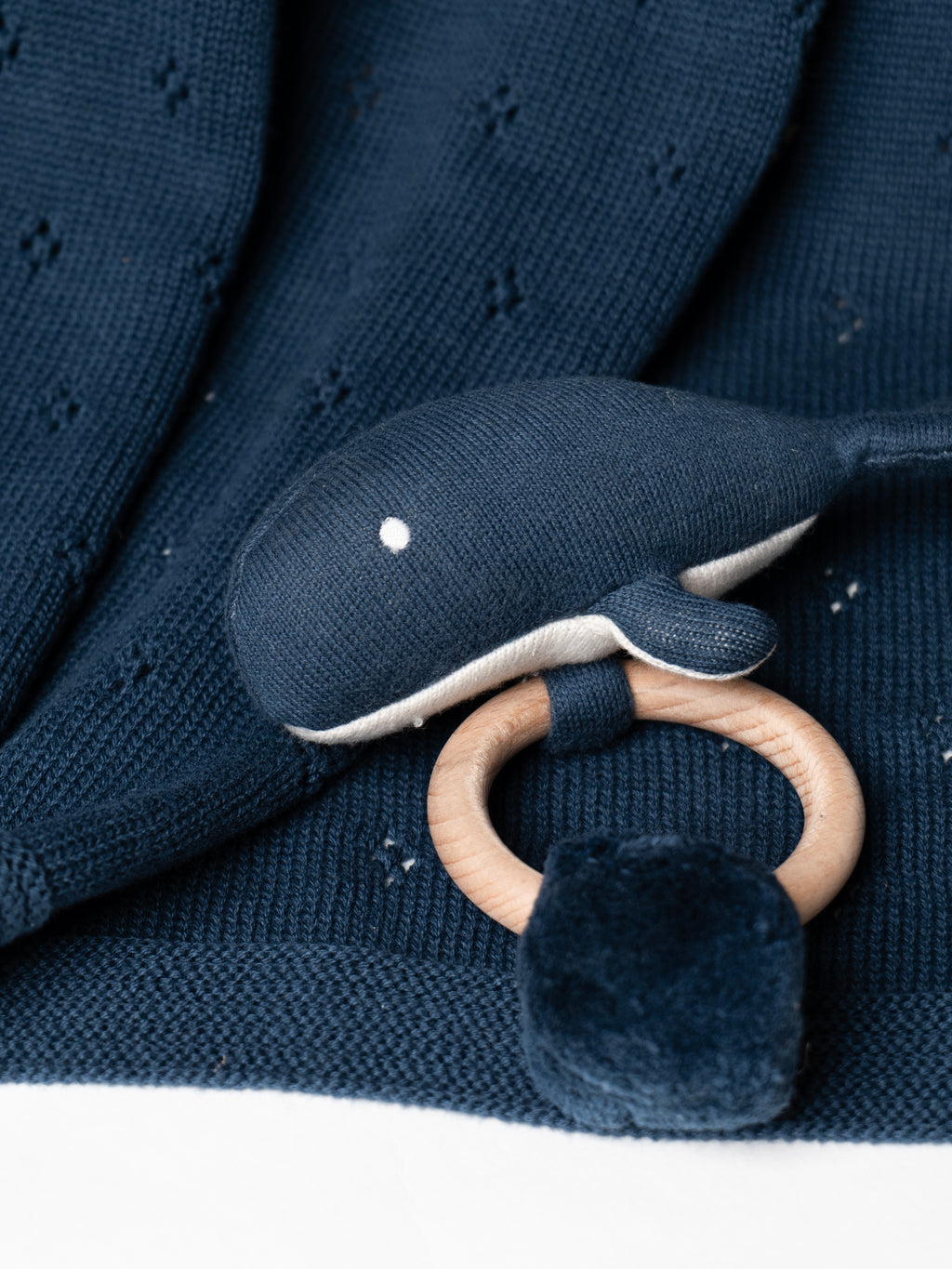 Baby Blanket with Fish rattle, 100% cotton knitted pointel, col. marine blue