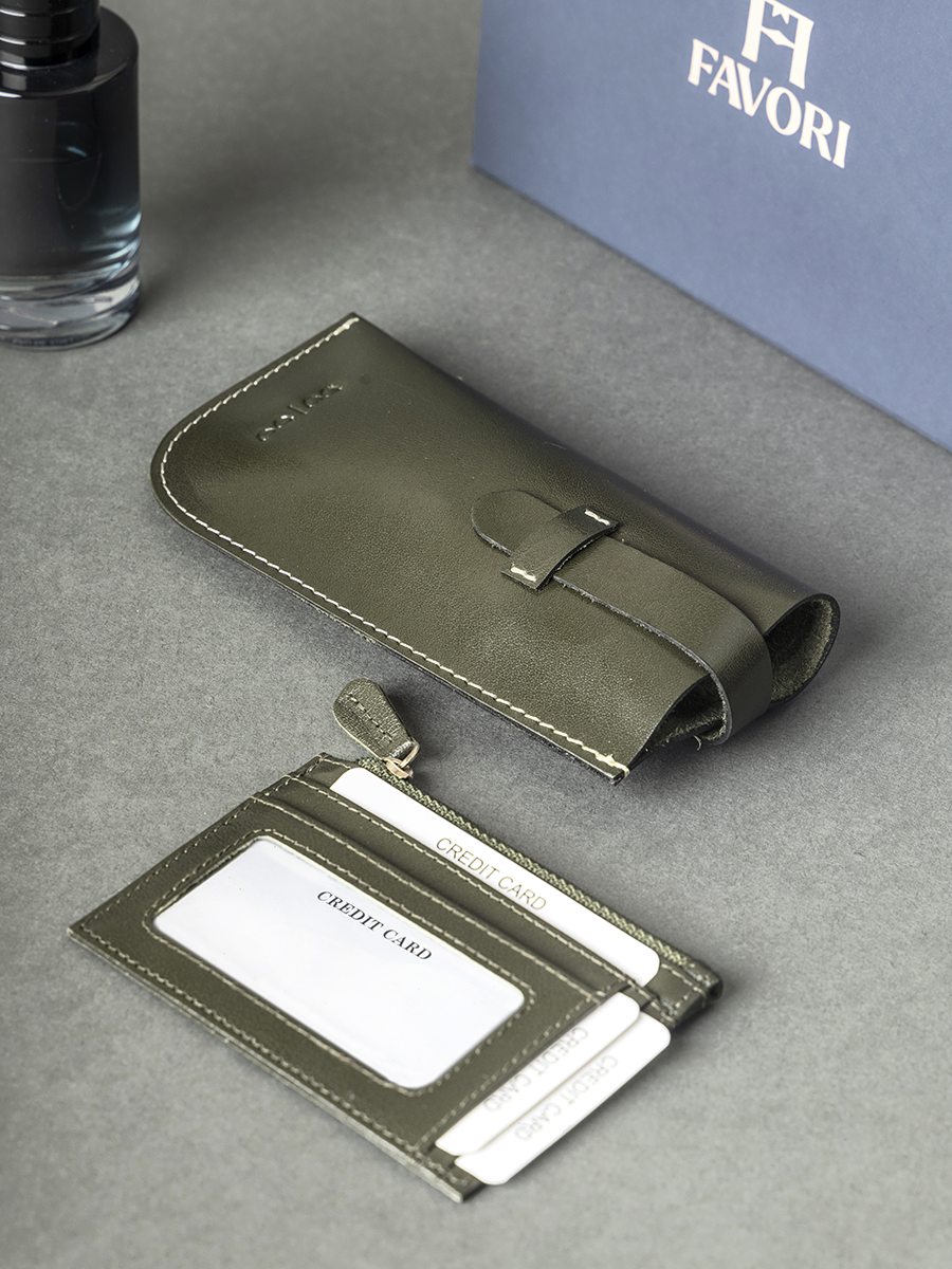 Set of Spectacle Case and Credit Card Holder - Leather | Olive