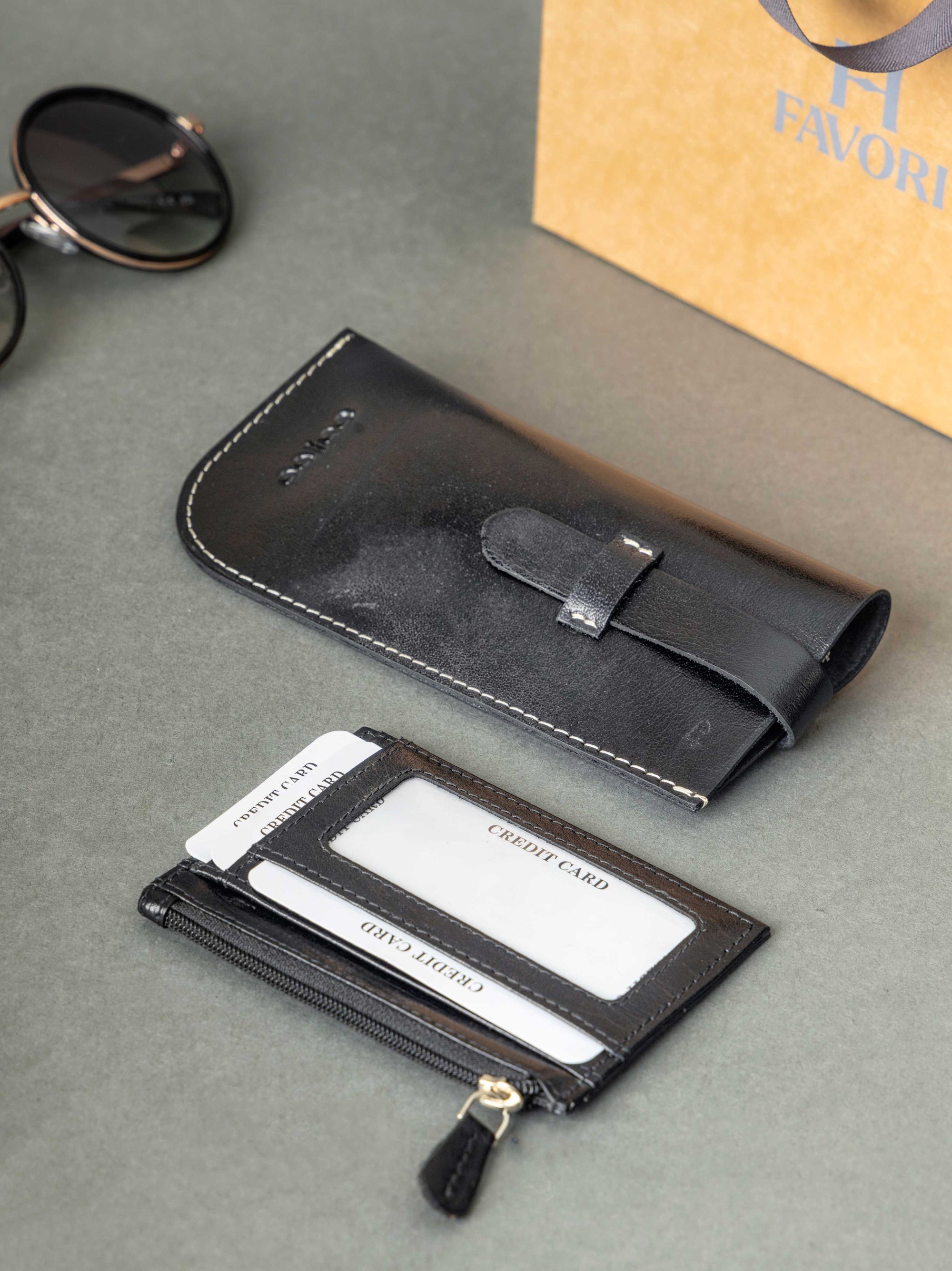 Set of Spectacle Case and Credit Card Holder - Leather | Black